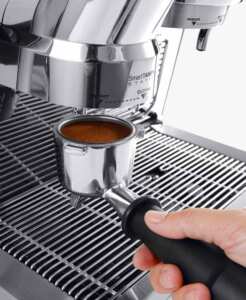 De'Longhi Specialista Prestigio EC9355.M tassage intelligent